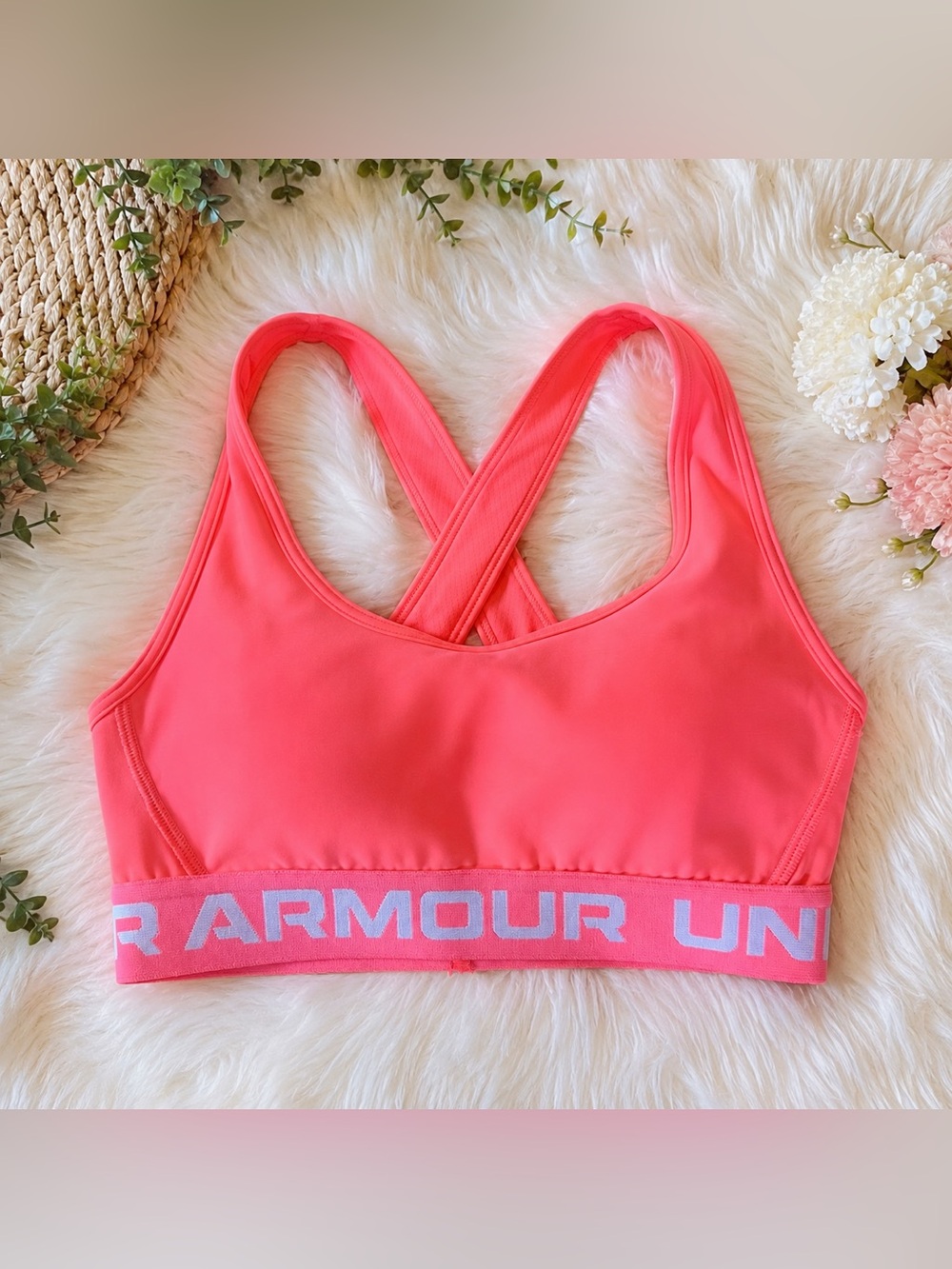 Under Armour XS Coral Pink Crossback Sports Bra Medium Support Athletic